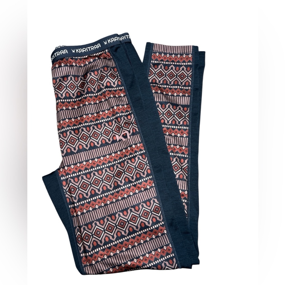 Kari Traa Black and White Patterned Apparel